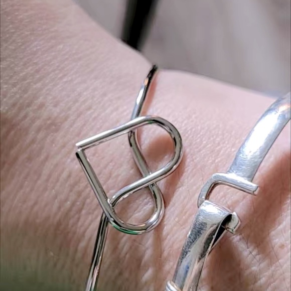 ‼️LAST ONE‼️ NWT 💙♥️💜 STAINLESS STEEL WIRE HEART OPEN CUFF BRACELET Unisex OS - Picture 4 of 7